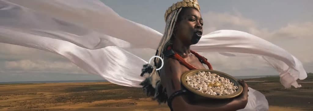 AZIZAA : Clip en avant-première sur Konbini !