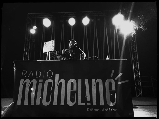 Céline Frezza invited at Radio Micheline for the broadcast of a mix