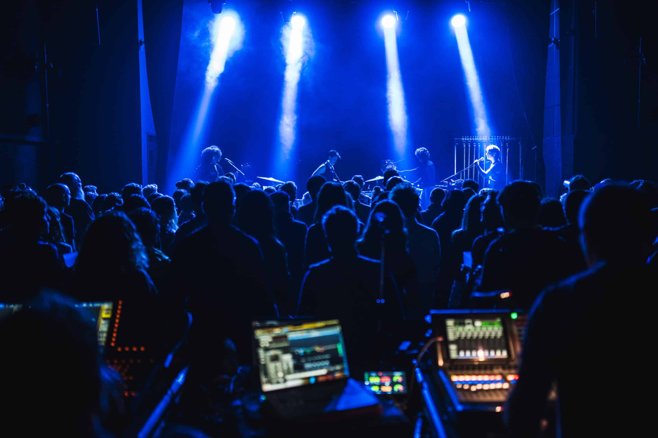 JarringFest-MarcheGare-ZeroGravity-LucieAntunes[o°]GregoryRubinstein-CFF-31